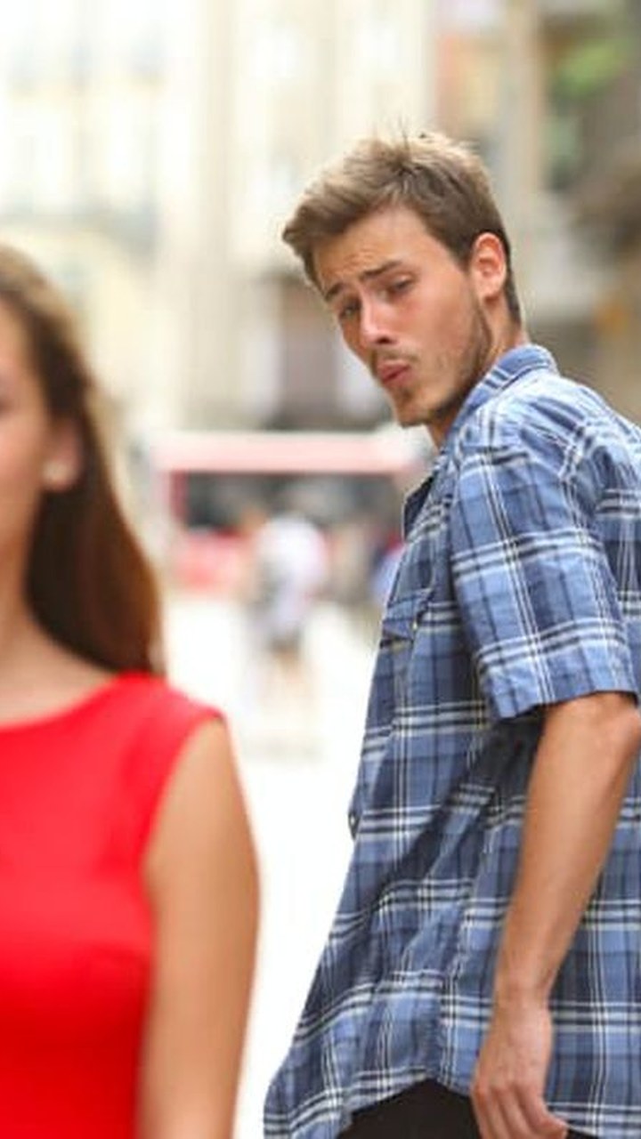 Distracted Boyfriend Meme